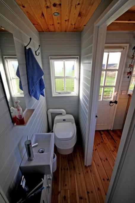 Tiny House On Isolated Farm By The Cornish Coast Villa Bude Ngoại thất bức ảnh