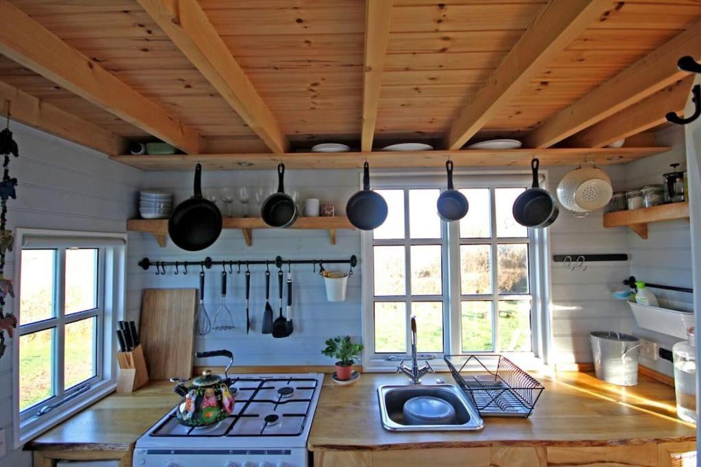 Tiny House On Isolated Farm By The Cornish Coast Villa Bude Ngoại thất bức ảnh